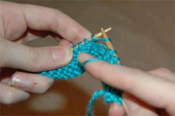 Left Handed Continental Purl Stitch: Step 4 Left Handed Continental Purl Stitch: Step 4